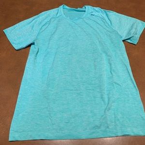Lululemon metal vent tech shirt